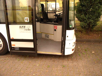 2044 Einstieg vorn 200 x 